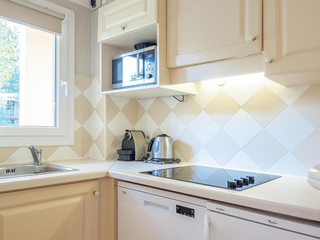 Résidence Pierre & Vacances Les Rives de Cannes Mandelieu - Wohnung Mit Terrassen Oder Balkon (5 Personen)