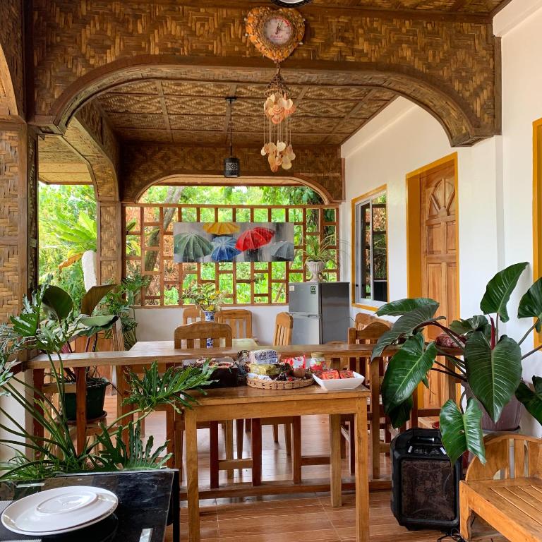 Posezení v ubytování Domos Native Guest House