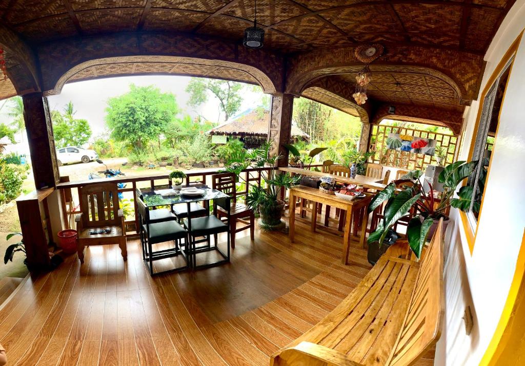 Balkón nebo terasa v ubytování Domos Native Guest House