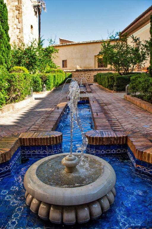 The swimming pool at or close to Casa rural la balsa