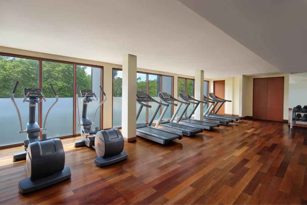 Fitness centrum a/nebo fitness zařízení v ubytování Courtyard by Marriott Bali Nusa Dua Resort