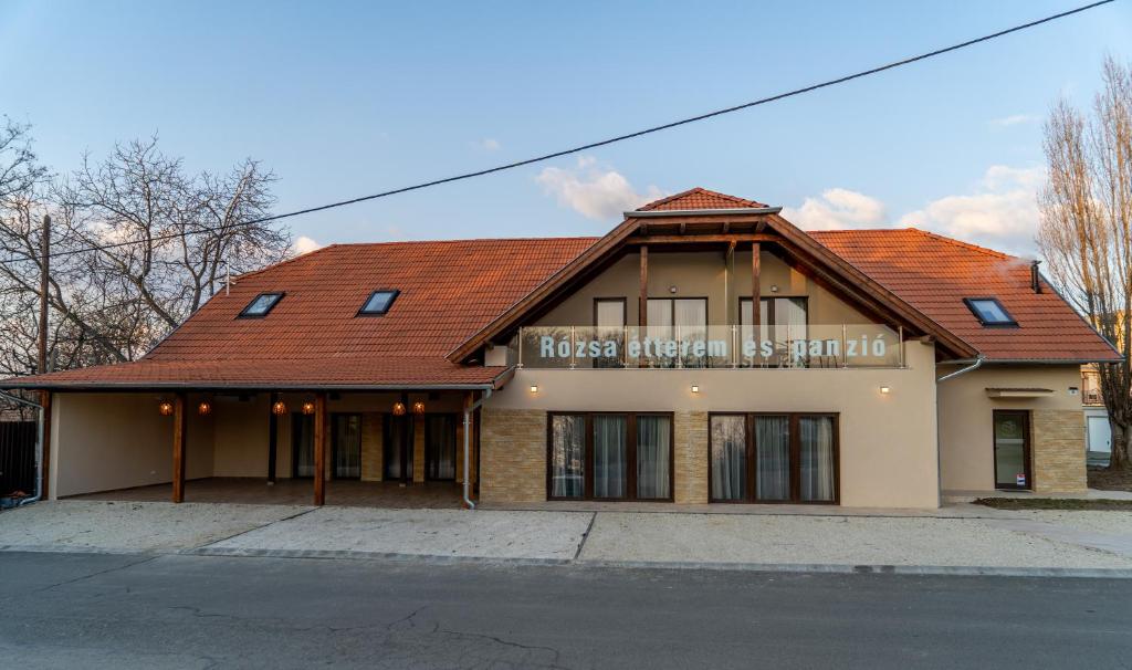 Budova, v ktorej sa ubytovanie bed & breakfast nachádza