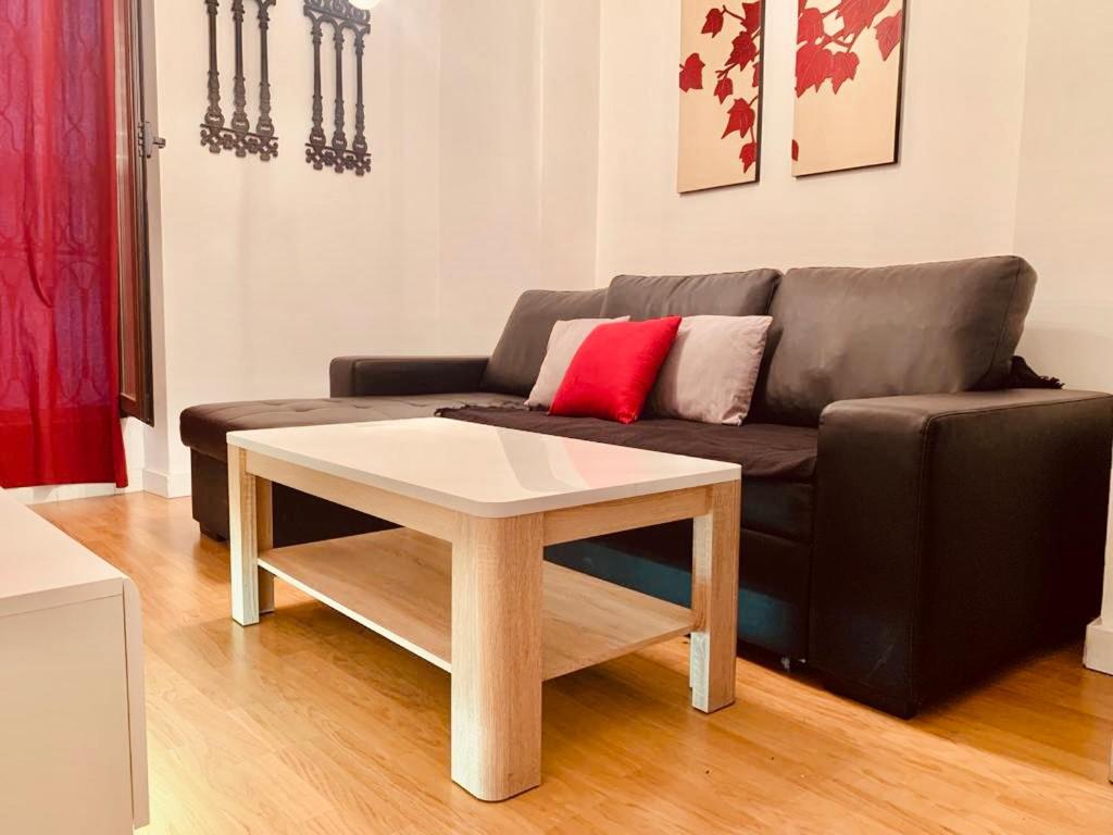 A seating area at BONITO PISO EN PLENO CENTRO CON PaRKING OPCIONAL