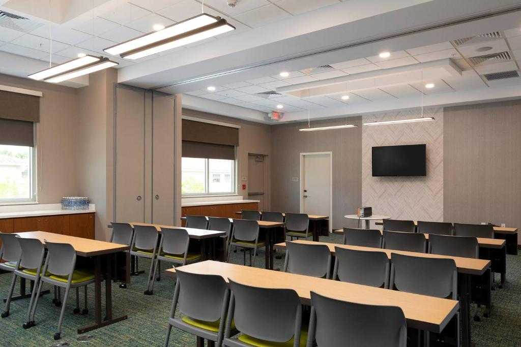 Konferenční prostory v ubytování SpringHill Suites by Marriott Cape Canaveral Cocoa Beach
