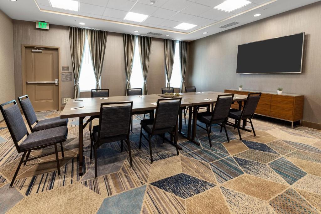Fairfield Inn & Suites by Marriott San Jose North/Silicon Valley photo