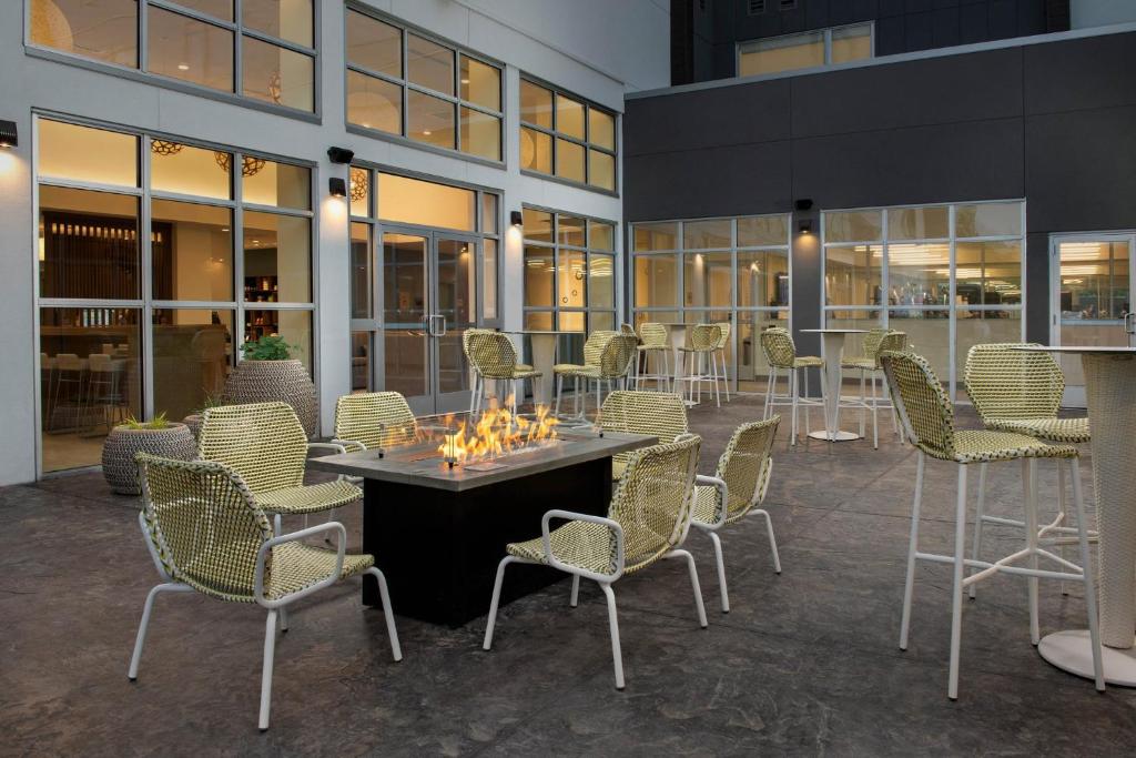 Restaurace v ubytování Element Portland Beaverton