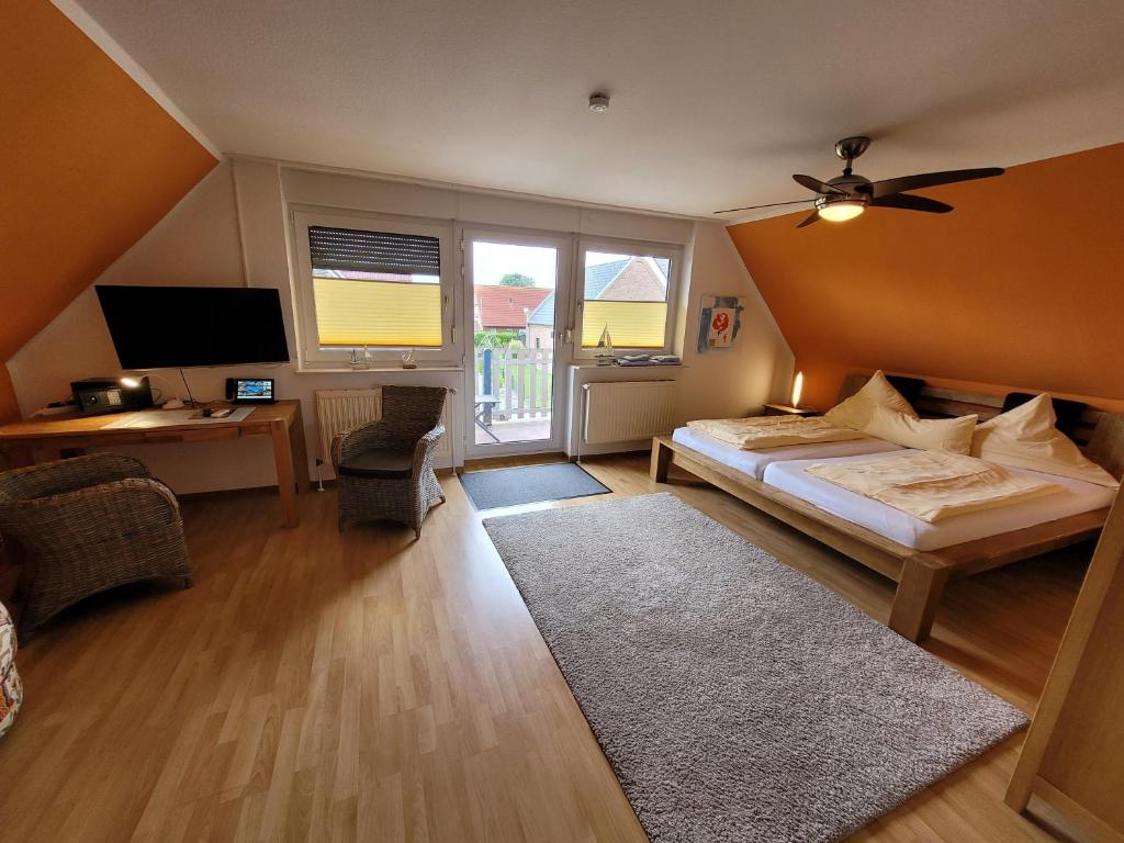 Postel nebo postele na pokoji v ubytování Naturwert Hotel Garni Ursula