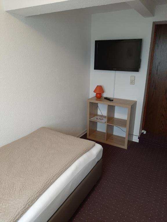 Gasthof & Pension Zum Saalestrand - Chambre Simple Avec Douche
