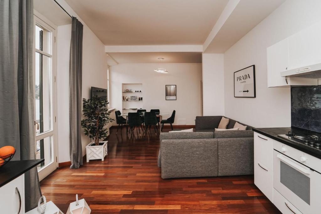 Appartamento esclusivo fronte lago, in centro a Como con garage - 9