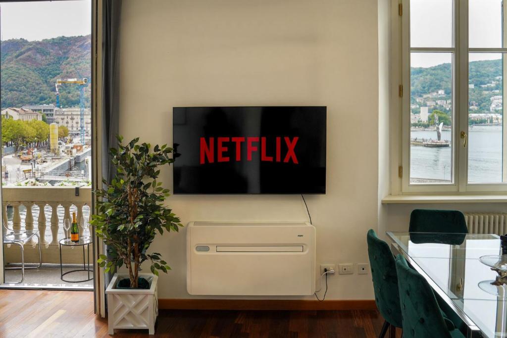 Appartamento esclusivo fronte lago, in centro a Como con garage - 13