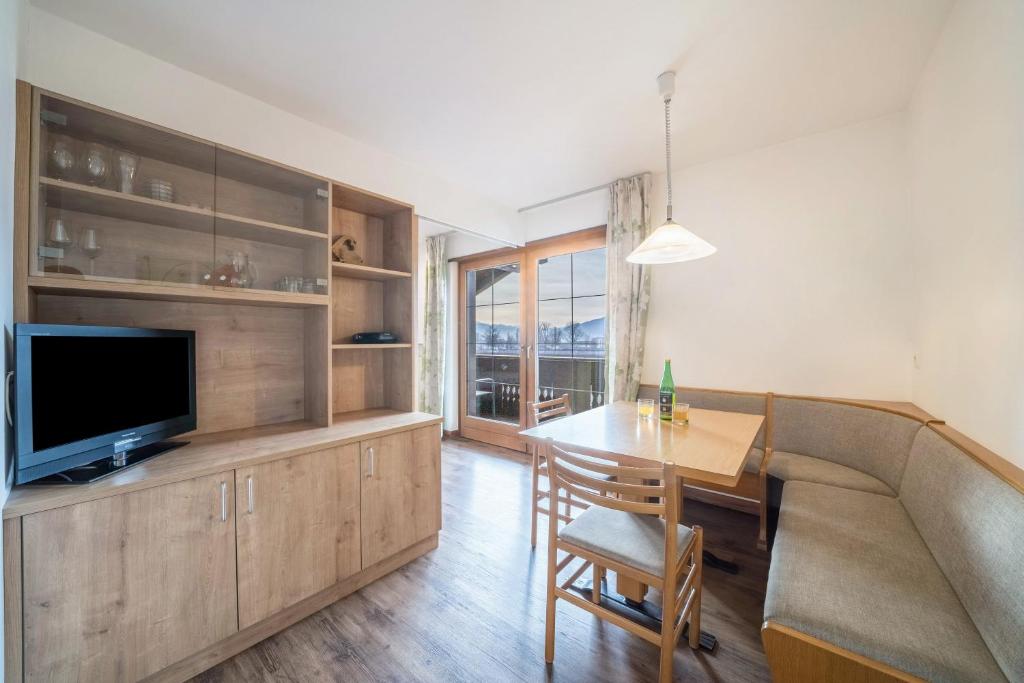 Kammerhof Apartment Birne, Lana – Updated 2024 Prices