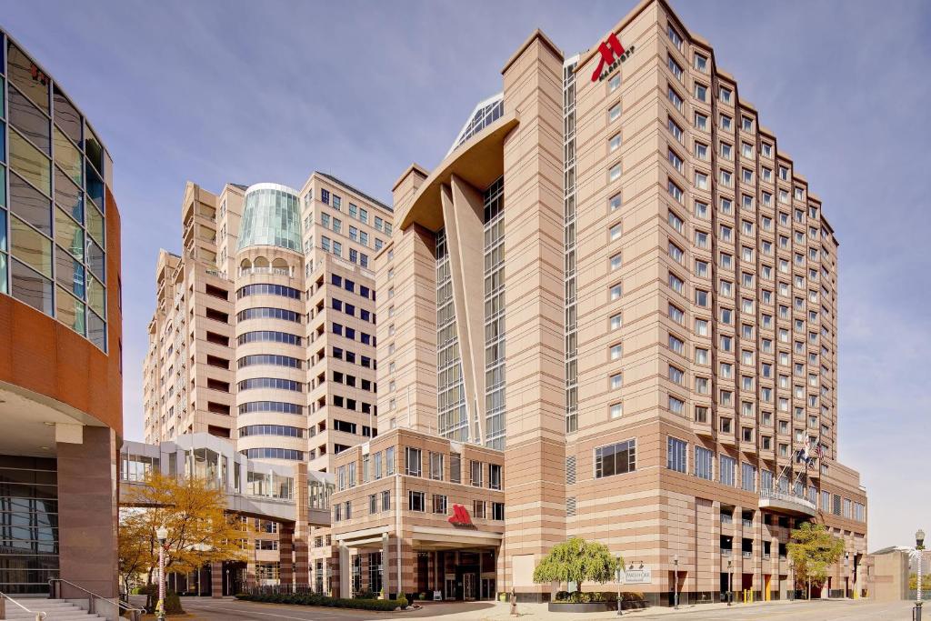 a rendering of a hotel building at Cincinnati Marriott at RiverCenter in Covington