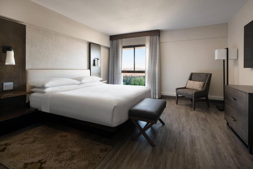 Marriott Riverside at the Convention Center - 