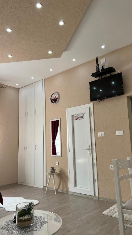 Apartment Downtown - 5