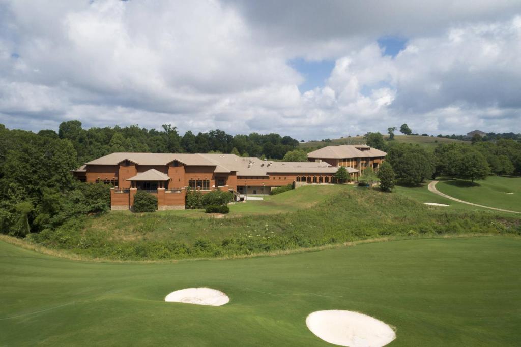 an aerial view of the golf course at a resort at Montgomery Marriott Prattville Hotel & Conf Ctr at Capitol Hill in Prattville