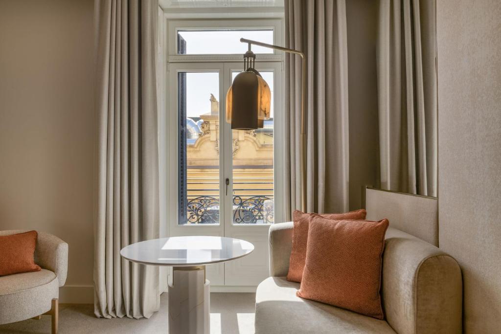 Posezení v ubytování JW Marriott Hotel Madrid