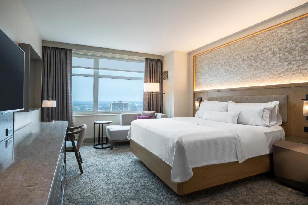 The Westin Chicago Lombard - Premium King Room - High Floor