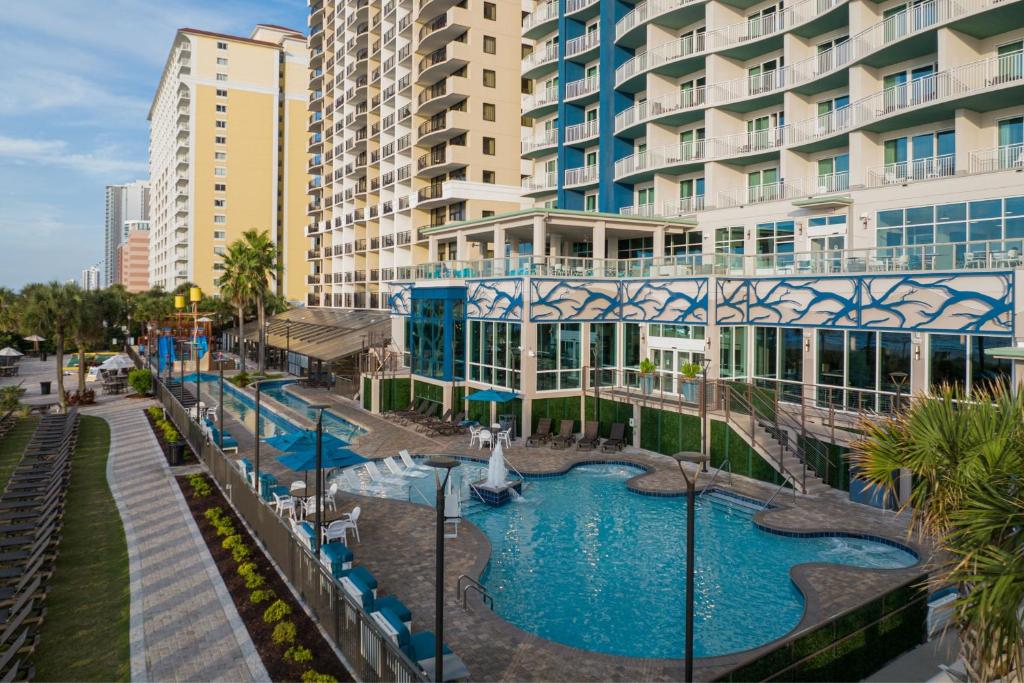 Bazen u ili blizu objekta Courtyard by Marriott Myrtle Beach Oceanfront