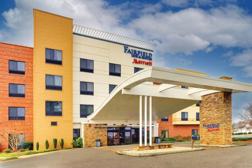 a rendering of the front of a hotel at Fairfield Inn & Suites by Marriott Dunn I-95 in Dunn