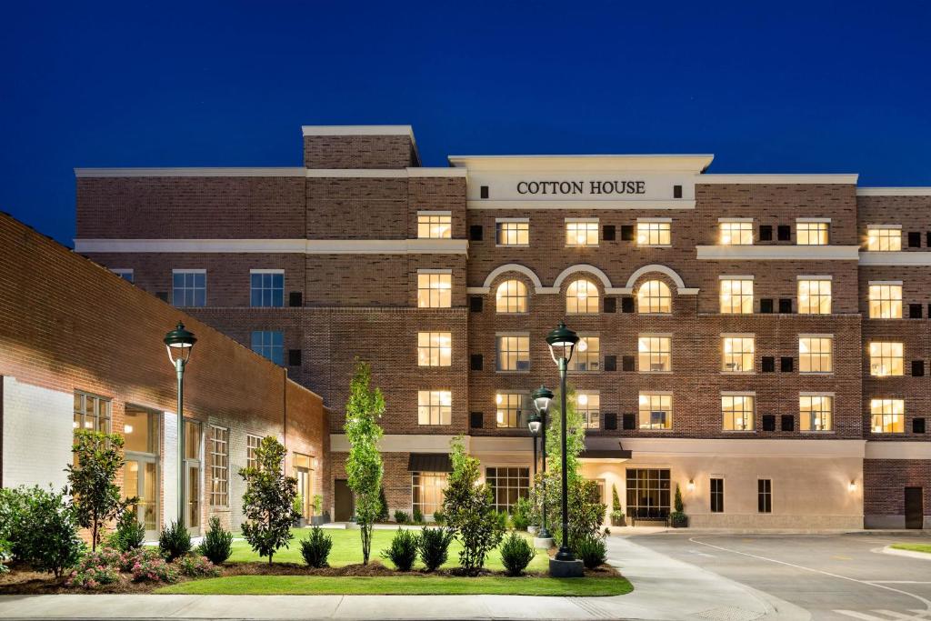 a rendering of a campus building at night at Cotton House, Cleveland, a Tribute Portfolio Hotel in Cleveland