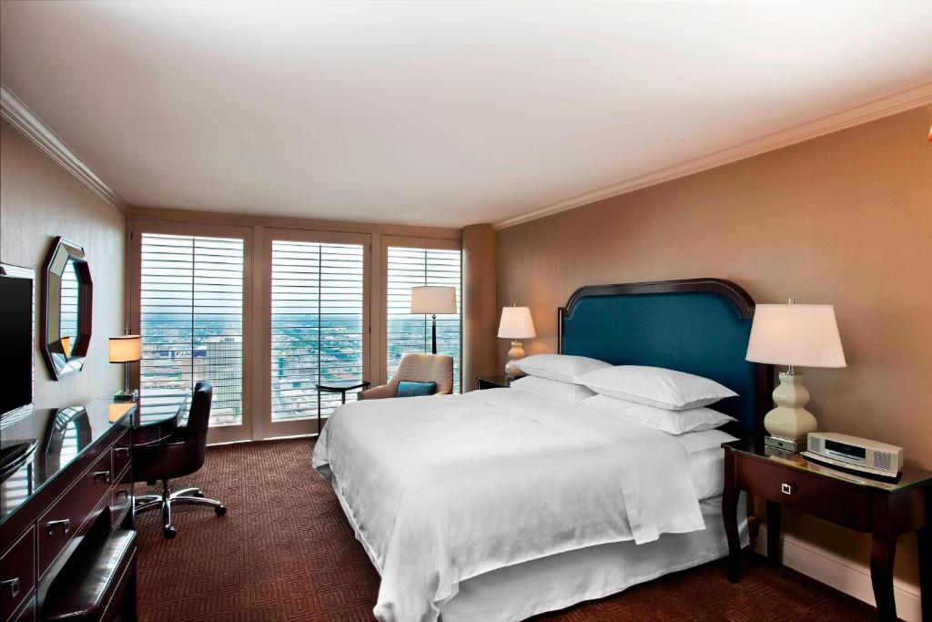 Sheraton New Orleans Hotel photo
