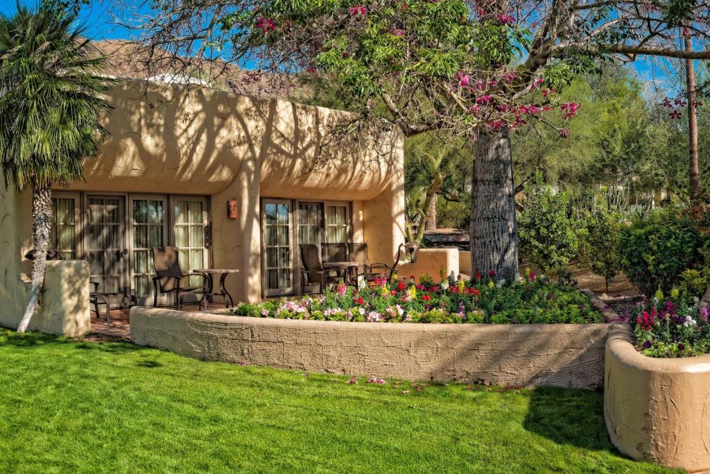 JW Marriott Scottsdale Camelback Inn Resort & Spa photo