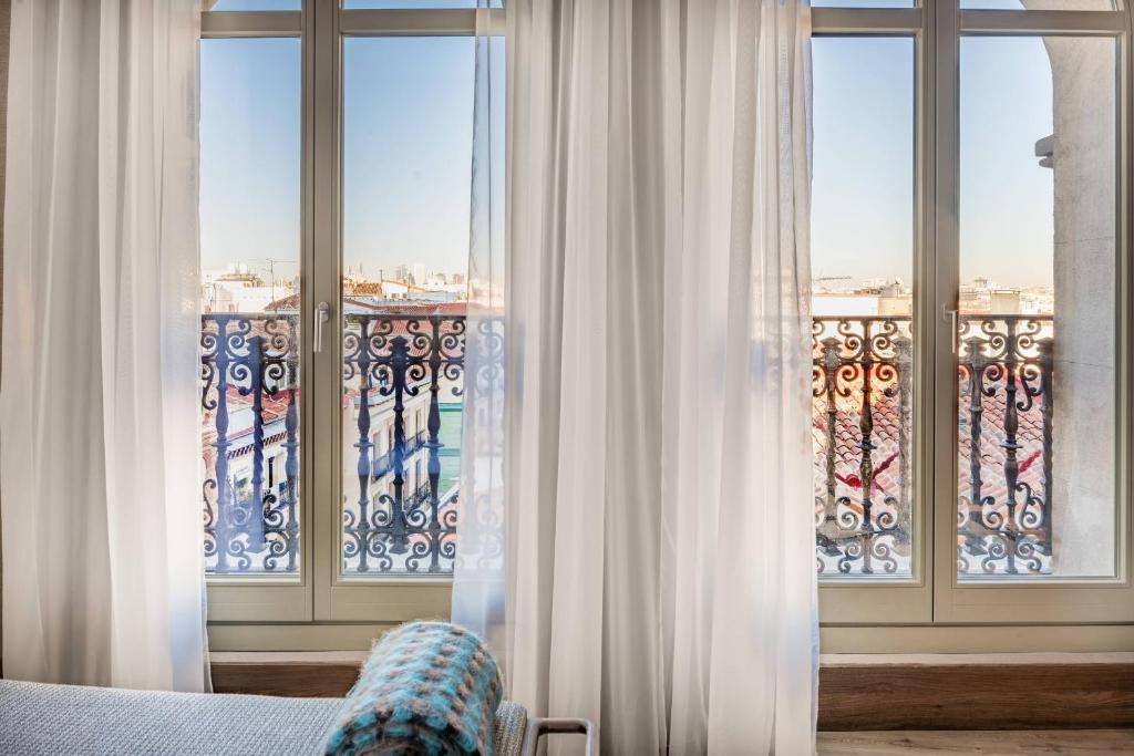 Círculo Gran Vía, Autograph Collection (Adults Only) - Resim 12