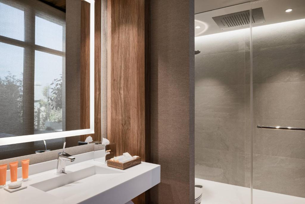 Círculo Gran Vía, Autograph Collection (Adults Only) - Resim 23