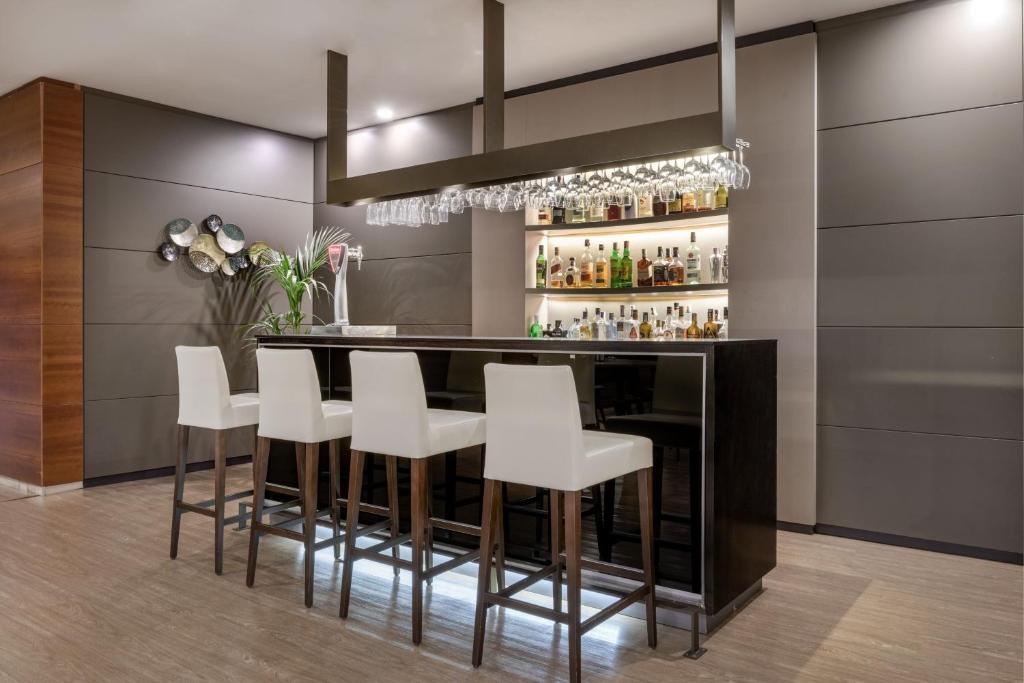 Nápoje v ubytování AC Hotel Murcia by Marriott