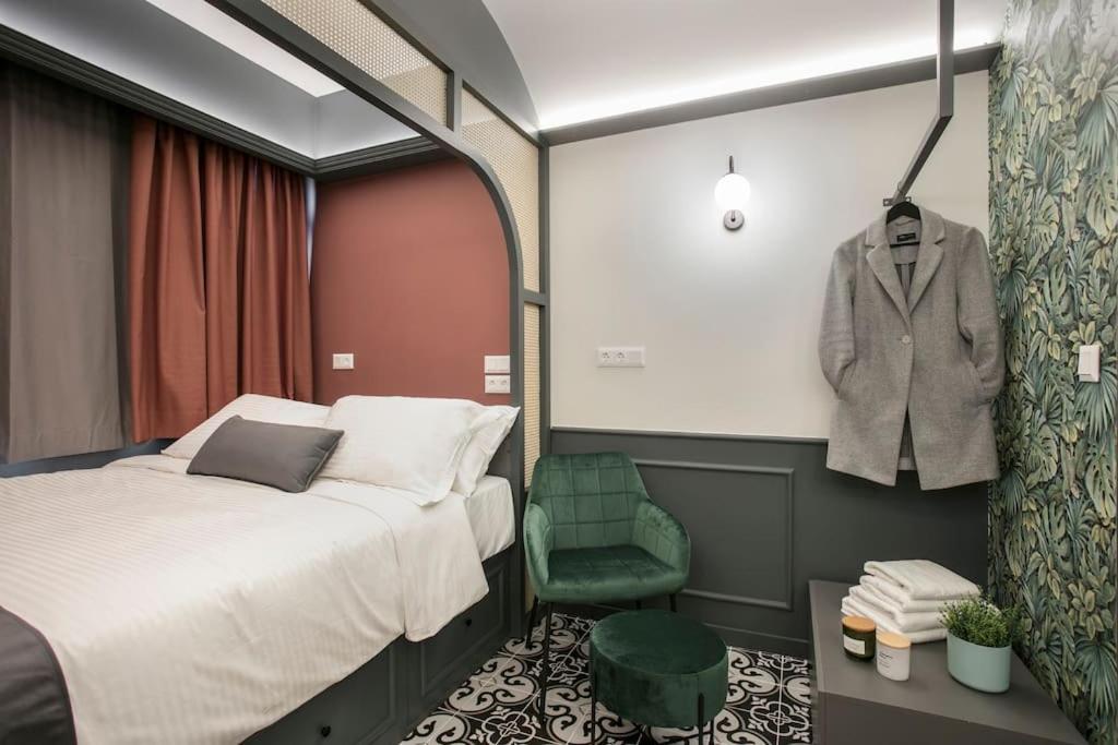 Athens Luxury Rooms II - 19