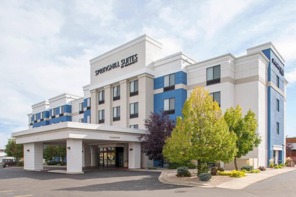 a renderización de un edificio hospitalario en SpringHill Suites by Marriott Billings, en Billings