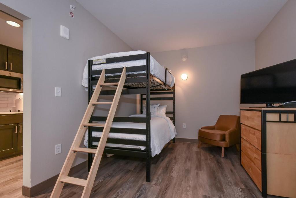 Residence Inn by Marriott Myrtle Beach Oceanfront - Suite King D'une Chambre Avec Lits Superposés Et Balcon