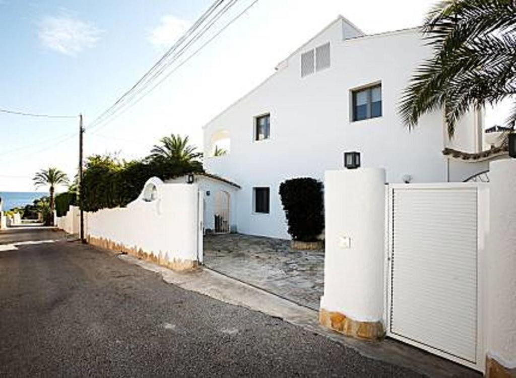 AT352 Villa El Barco, Casas de Torrat, Spain - Booking.com