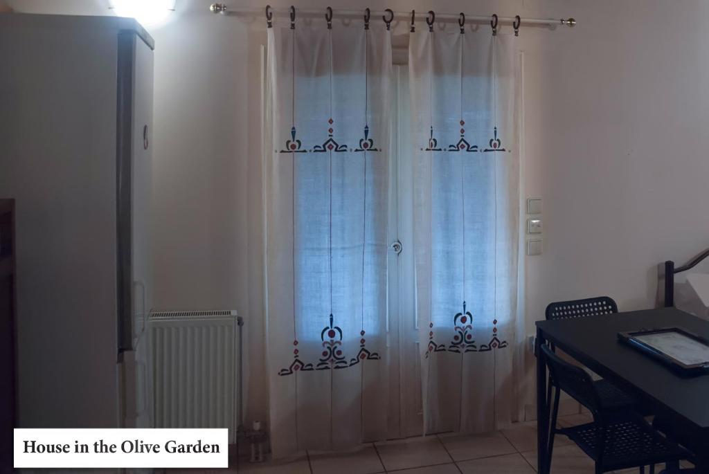 Fotografie z fotogalerie ubytování House in the Olive Garden v destinaci Ágios Ioánnis