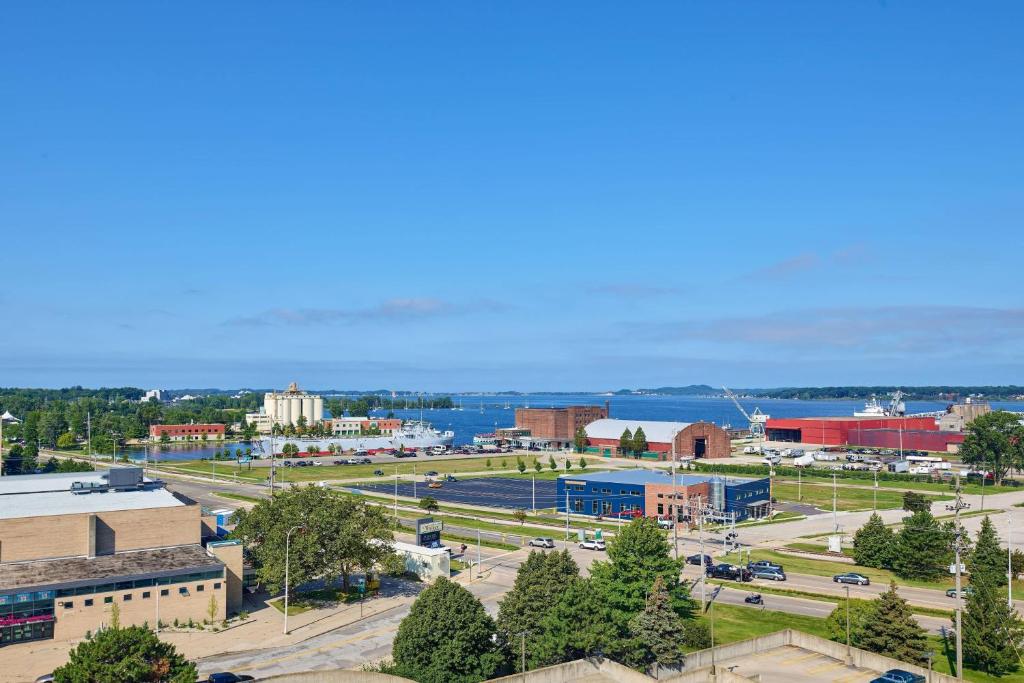 Delta Hotels by Marriott Muskegon Convention Center photo