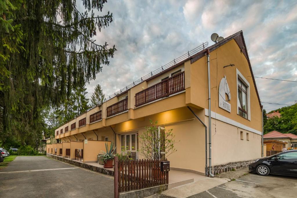 Budova, v ktorej sa apartmán nachádza