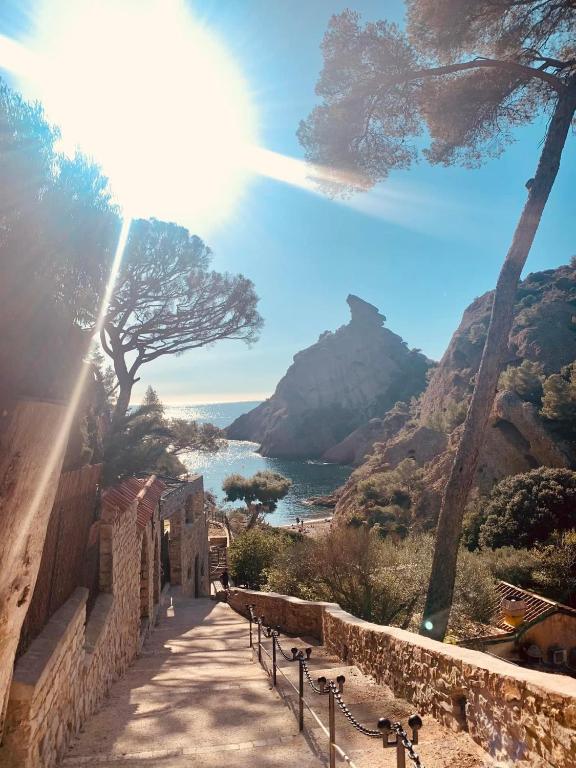 Fotografia z galérie ubytovania Superbe T3 de standing en RDC avec Grande terrasse v destinácii La Ciotat