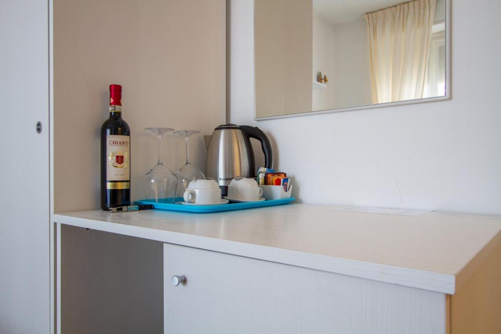 A kitchen or kitchenette at B&B Home Flowers Milano