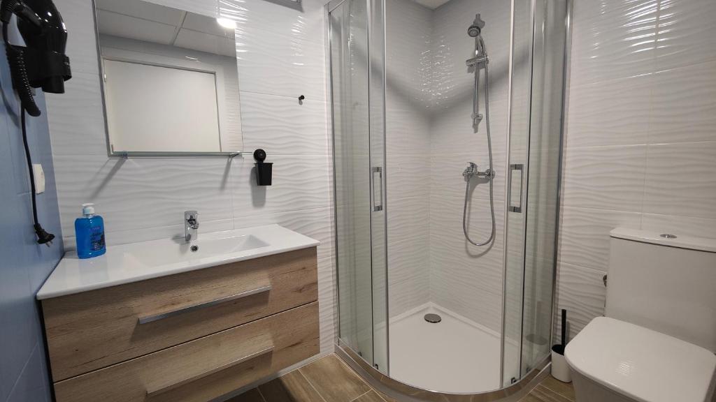 Koupelna v ubytování Apartamentos Pueblo Mar