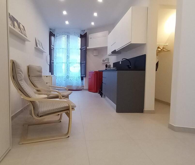 Monolocale Del Corso a Cagliari - Accogliente e centrale