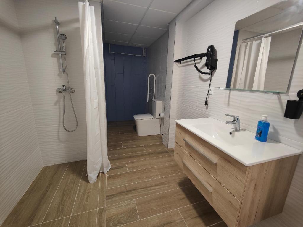 Koupelna v ubytování Apartamentos Pueblo Mar