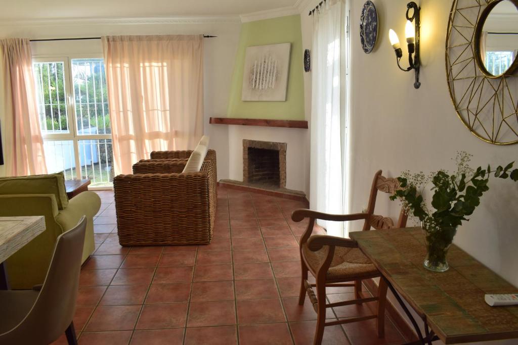 Fotografia z galérie ubytovania Villa María Elena, en Fuente del Gallo v destinácii Conil de la Frontera