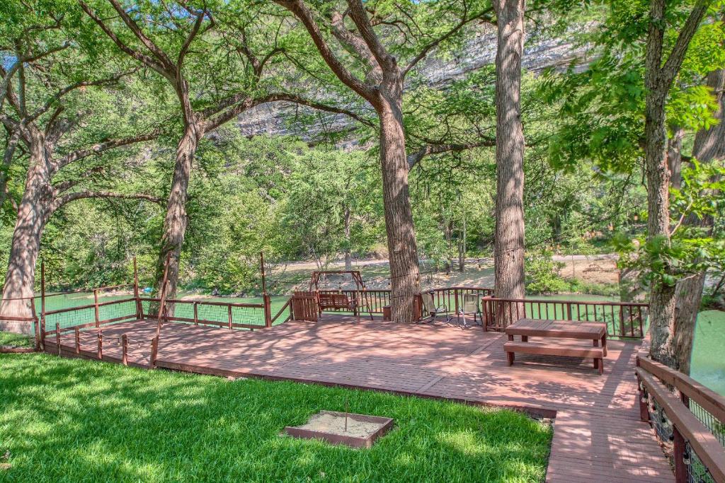 PRD 1572 Little Ponderosa Paradise, Canyon Lake (updated prices 2024)