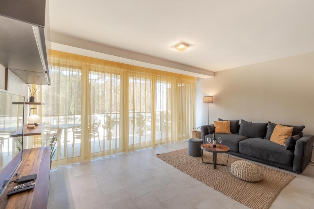 Posedenie v ubytovaní MarineLake Apartman Balatonföldvár By BLTN