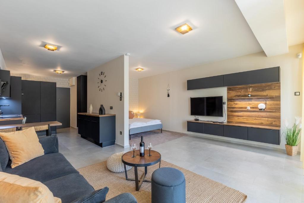 Posedenie v ubytovaní MarineLake Apartman Balatonföldvár By BLTN