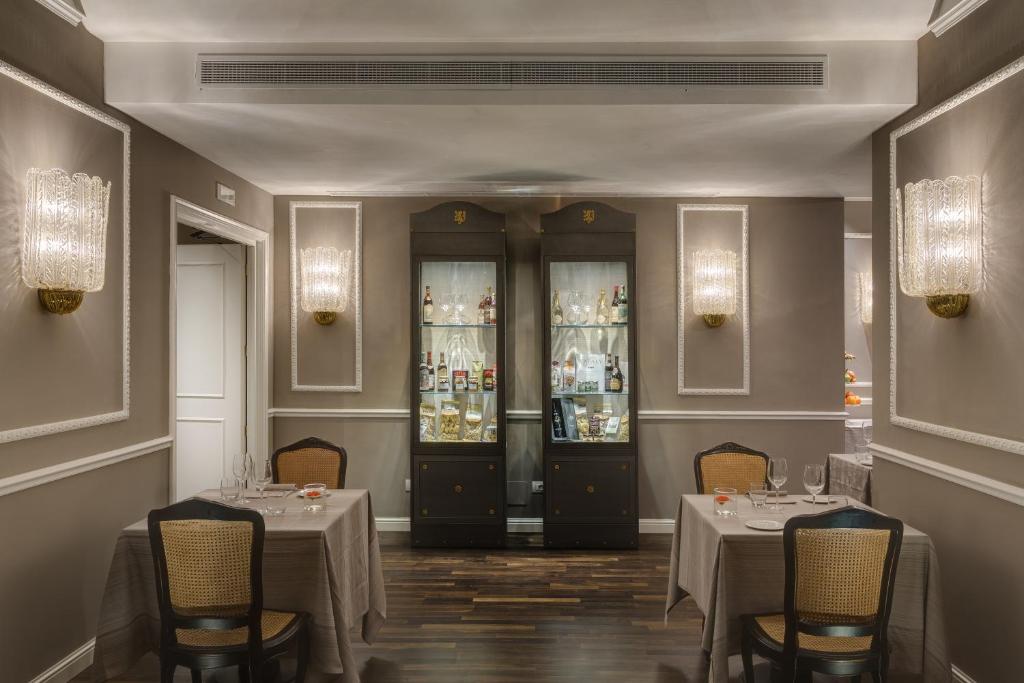 Plaza Hotel Lucchesi - Resim 40