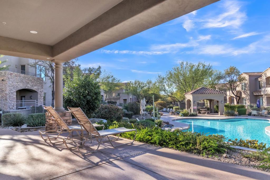 Beautiful Upscale North Scottsdale Condo at Tesoro at GRAYHAWK condo