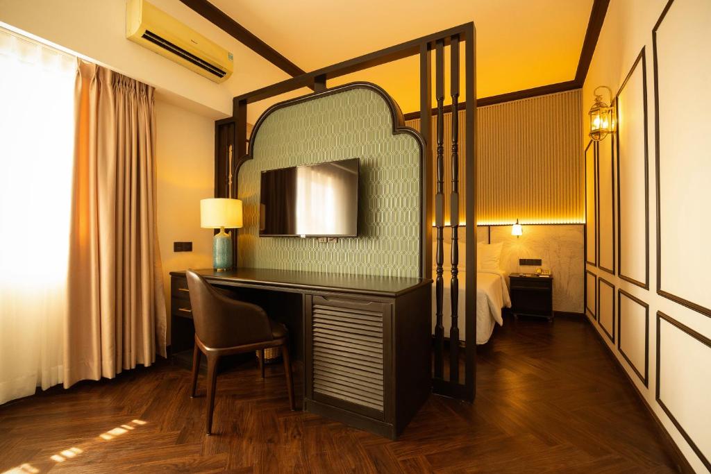 Dai Nam Suite