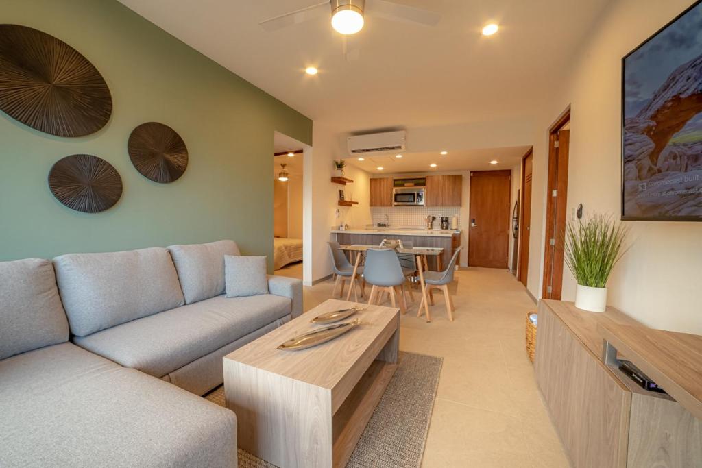 LUXURY APARTMENT URBAN TOWERS PLAYA DEL CARMEN, Playa del Carmen