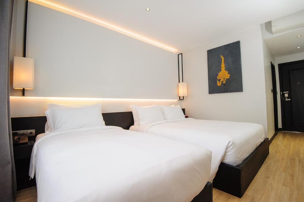 GLOW PARK HOTEL Grand Royal Palace - Triple Chambre De Luxe